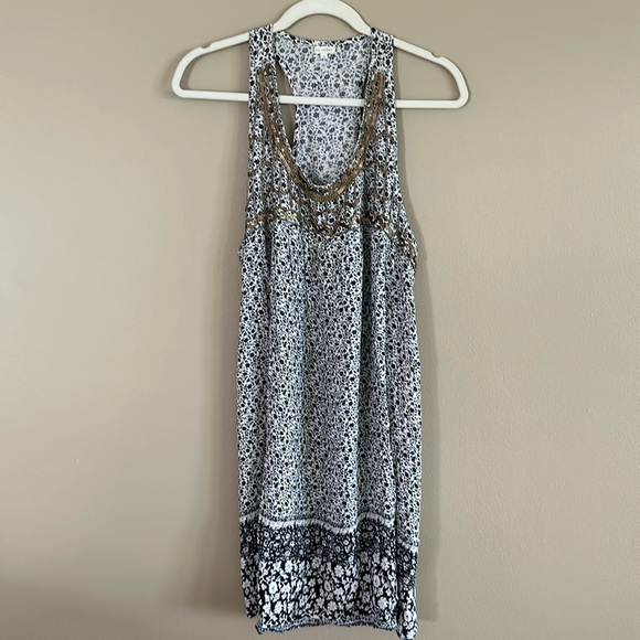 En Creme Dresses & Skirts - En Crème Black/Cream Floral Racer Back Dress
